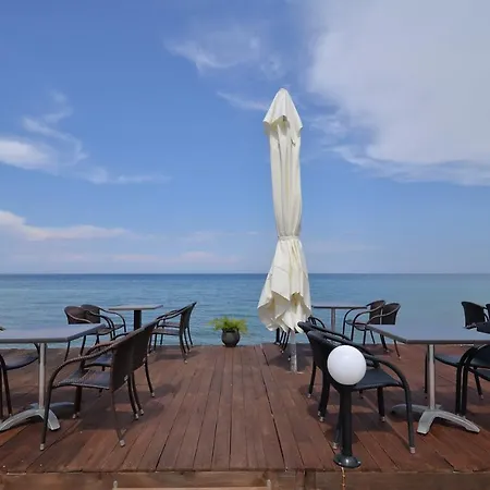Hotel Akrothalassia Leptokaryá