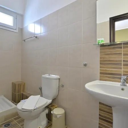 فندق Akrothalassia