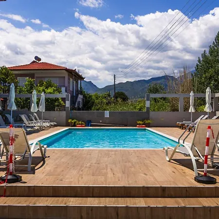 Akrothalassia Hotel