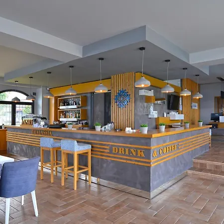 Akrothalassia Отель 2*