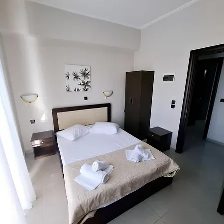 Hotel Akrothalassia 2*
